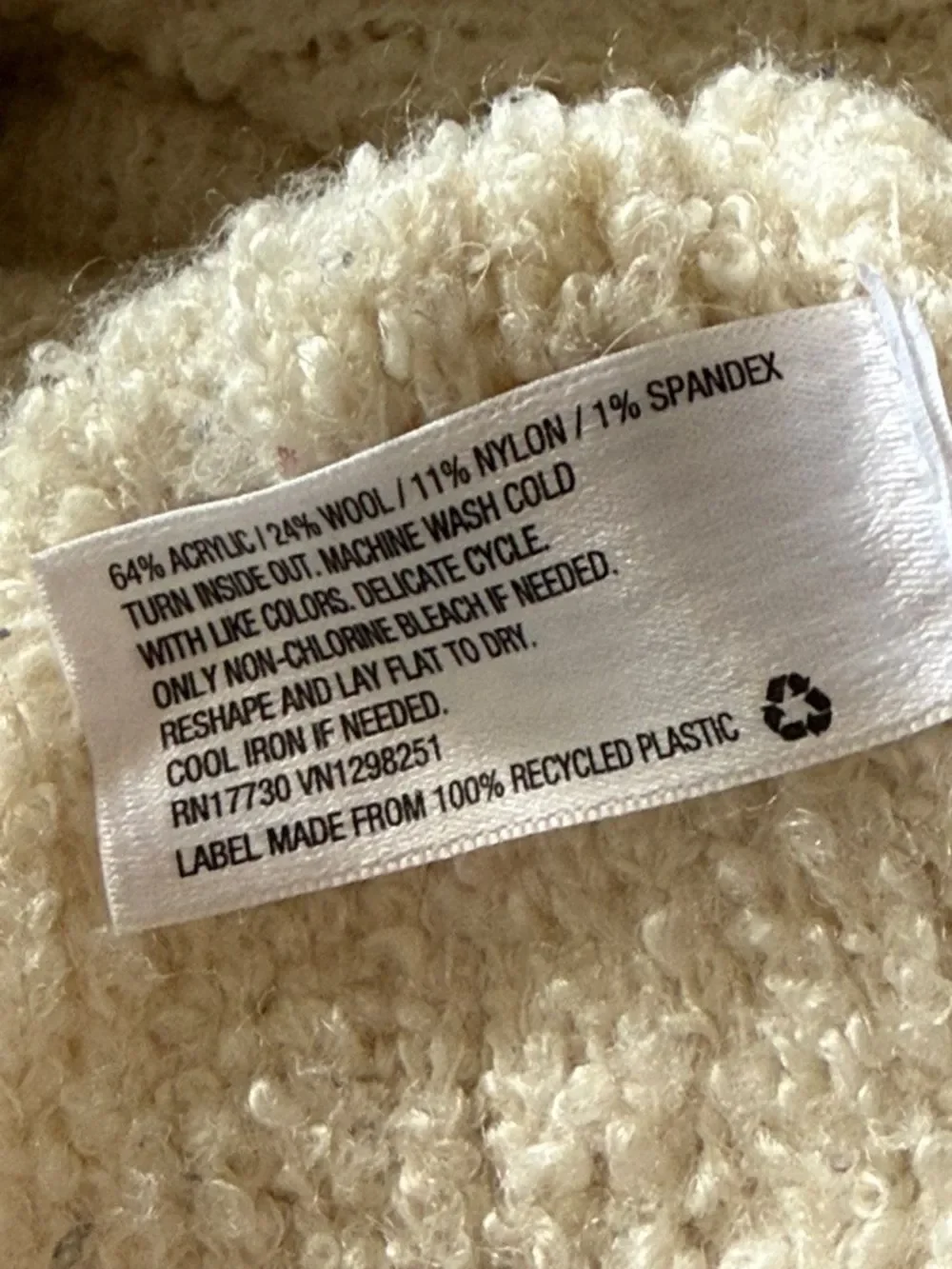 A New Day Women’s Hooded Sweater Boucle Yarn Wool Pullover Sweater!